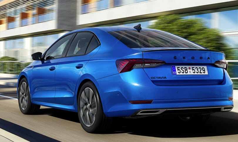 Jön a felfrissített Skoda Octavia