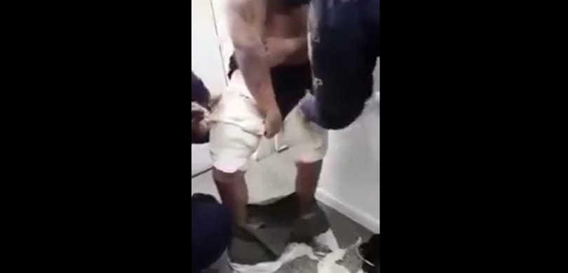 Videó: Így buktattak le egy drogokkal kipárnázott csempészt