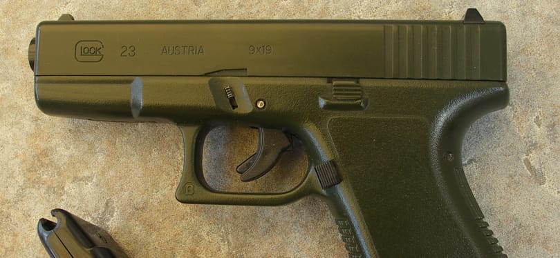 Igazi pisztolynak látszó airsoft fegyver okozott riadalmat az Óbudai Waldorf Iskolában