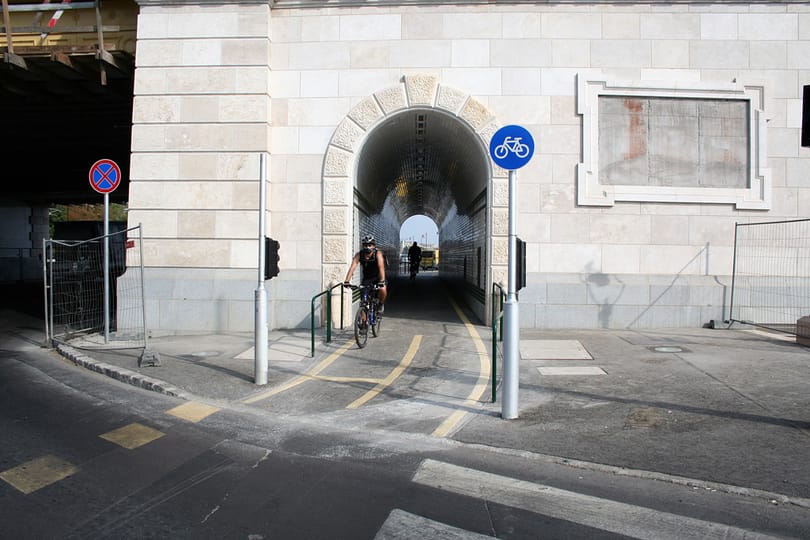 Fotó: átadták a Margit híd alatti kerékpáros alagutat
