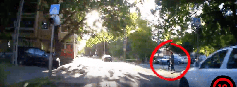 Megrázó felvételt hozott nyilvánosságra a rendőrség egy kislány elgázolásáról – videó