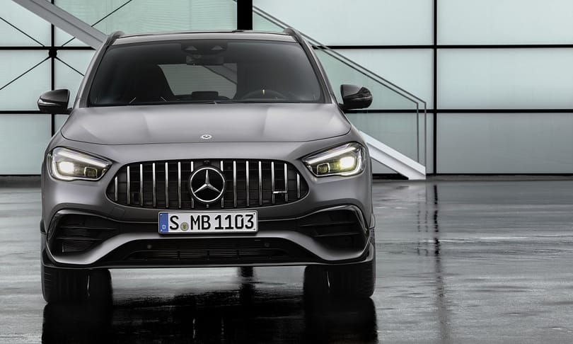 421 lóerős kompakt szabadidőautó: itt a Mercedes-AMG GLA 45 S