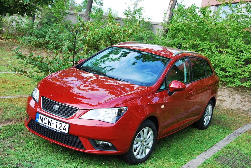 Seat Ibiza ST teszt: öt liter alatt eszik a kombi