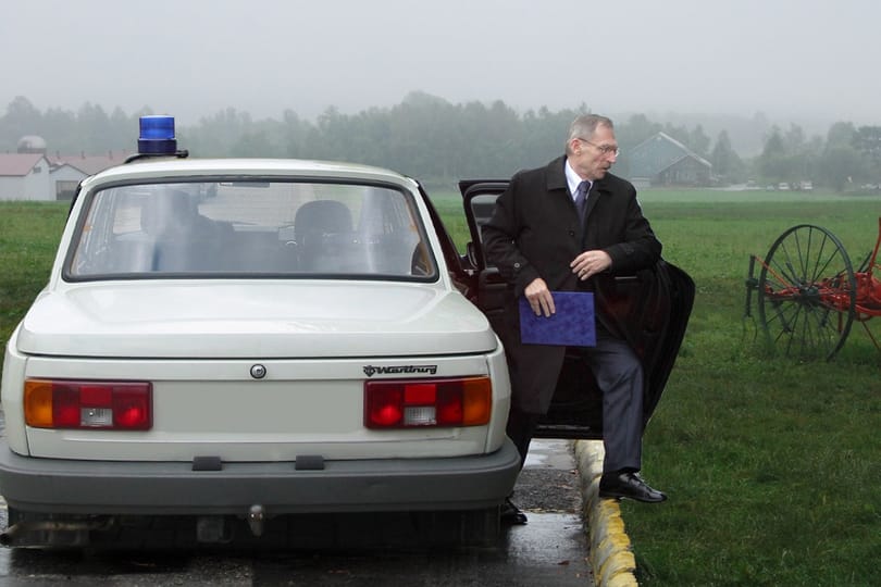 Pintér Sándor: a Wartburg megvan, egy kert és sok értékpapír elment 