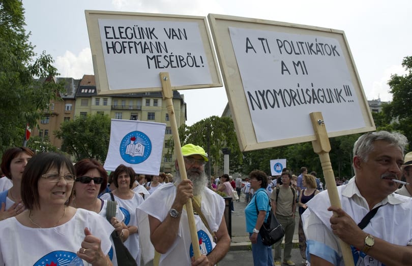 „Ez nem jutalom, megalázás” – így jutalmazták a tanárokat pedagógusnapon