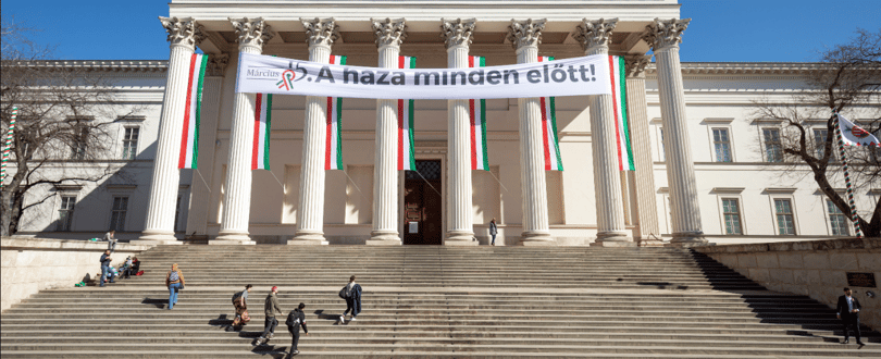 Ennyi lett az ünnepségből a Múzeumnál