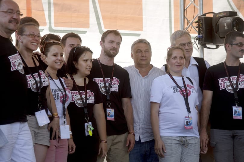 Orbánék rájöttek, hogy a Kubatov-lista nem helyettesítheti a közösségi oldalakat