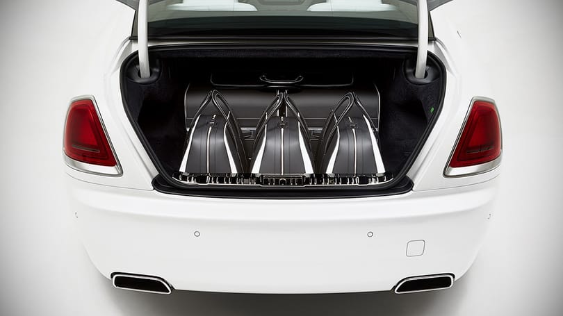 A Rolls-Royce bőröndjei drágábbak, mint egy 3-as BMW