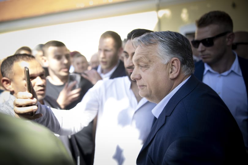 Politico-körkép: Jön fel a radikális jobb, Magyarország az intő példa, hogy ez miért baj