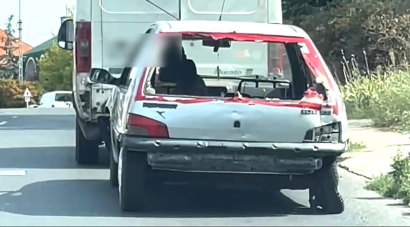 Roncsderbis vontatatást videóztak Dunakeszin