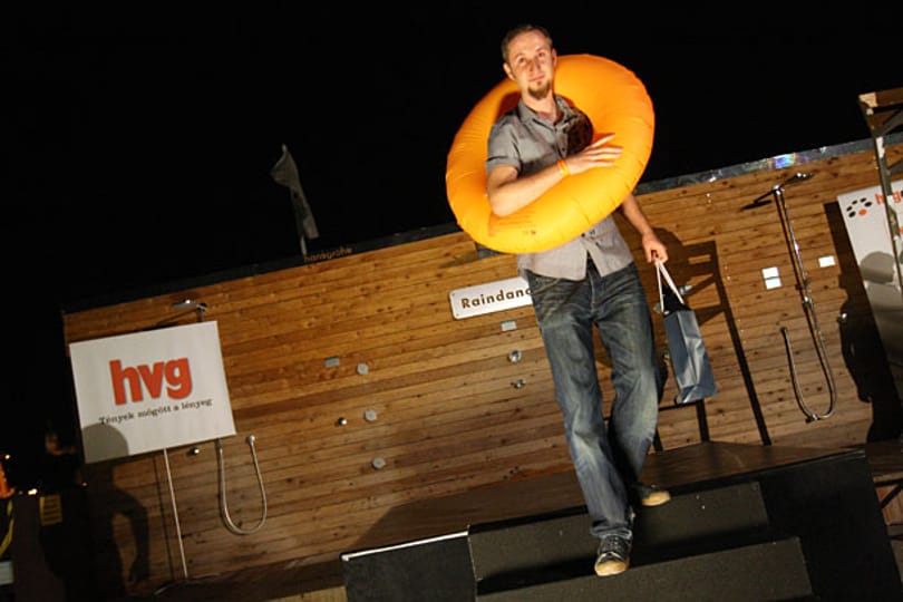 Hétfőn indul a Goldenblog 2010