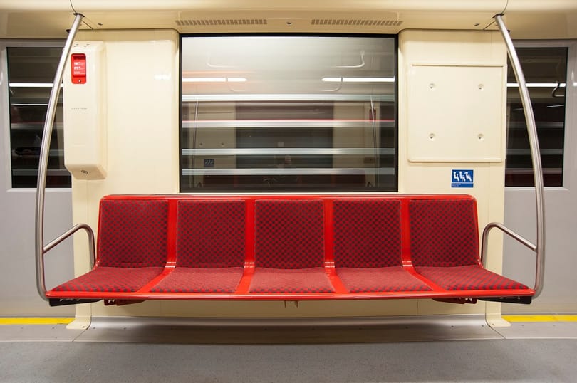Újabb Alstom-metró balesetezett, ezúttal a kocsiszínben