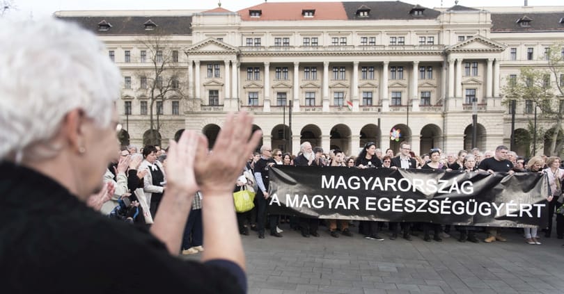 Sztrájk, földrengés és Kobe Bryant a hét képein