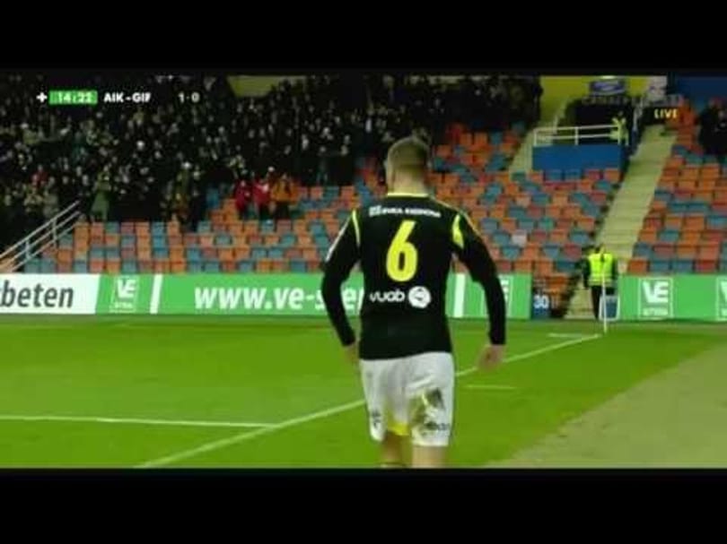 Negyvenötről a pipába: itt az év bombagólja - videó