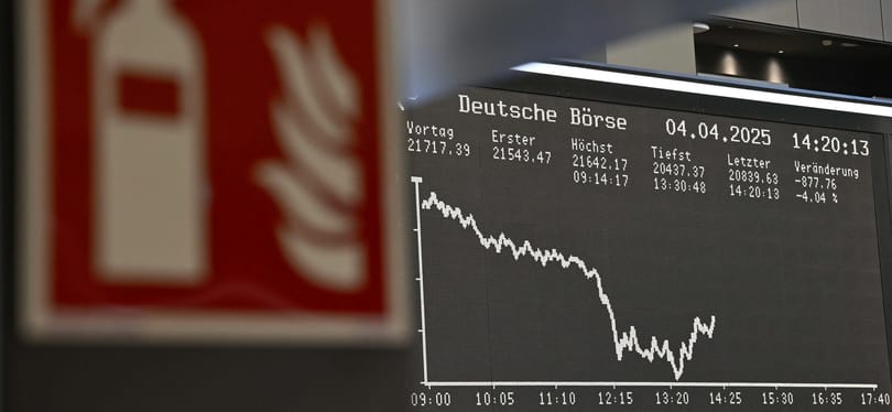 Azonnali emelkedésbe kezdtek az európai és ázsiai tőzsdék, a japán Nikkei már +6%-nál jár