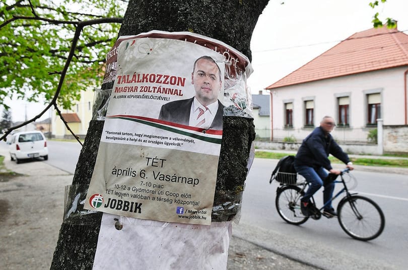 Fizethet, aki ma nem szedi le a plakátjait