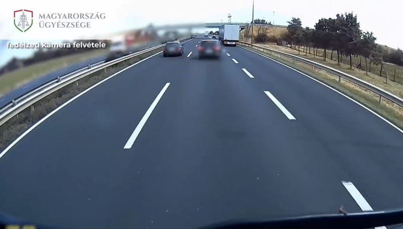 Előzés után ijesztett rá a bosszús sofőr a 82 éves házaspárra – videóval