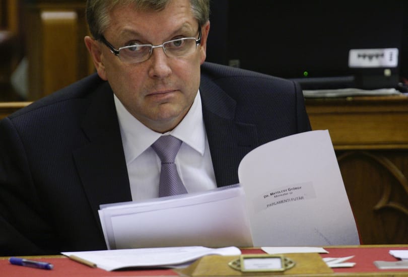 Matolcsy a tervhivatalába rejti el az embereit