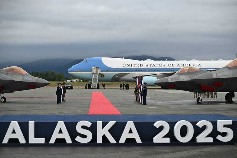 Donald Trump és Vlagyimir Putyin is megérkezett Alaszkába