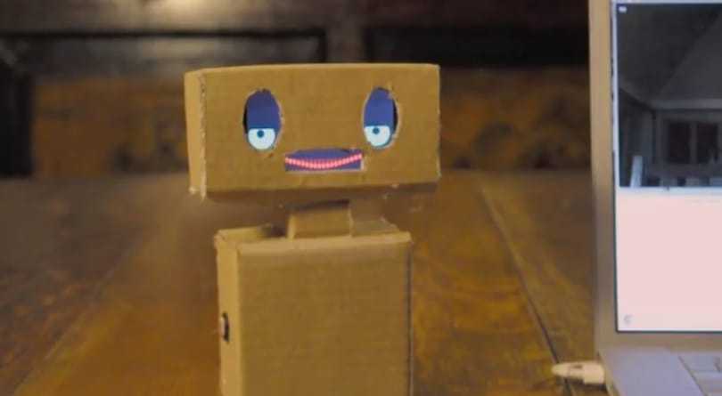 Mimbo a barátságos robot: akár el is készíthetjük egy iPhone-ból [videó]