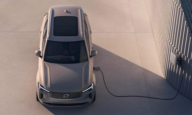 Marad a benzin: a Volvo is visszább vesz villanyautó fronton
