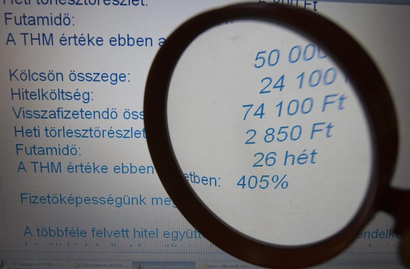 Durván megbüntette az MNB a gyorskölcsönzőket