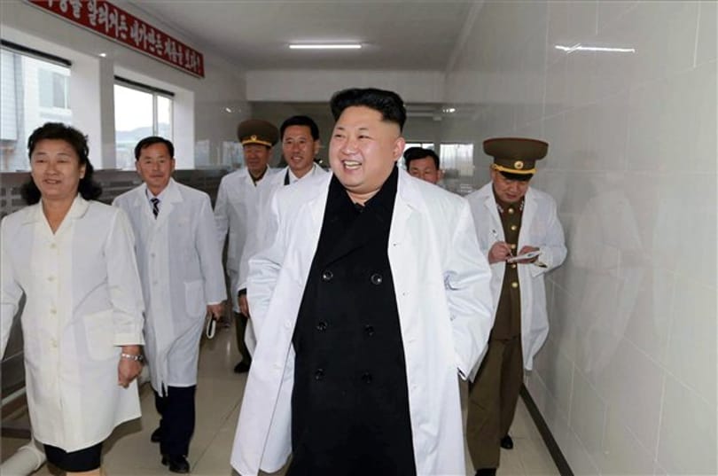 Újabb mosolygós fotót küldtek Észak-Korea kikerekedett diktátoráról