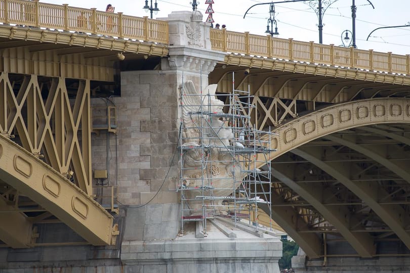 Megváltozott valami a Margit hídon, a rakpartról is látszik – fotó