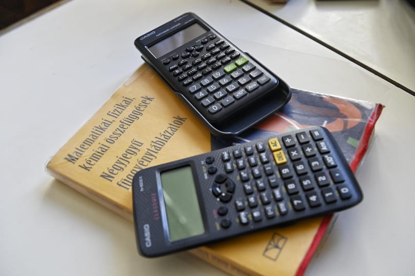 Rombusz, függvények és a Föld népessége – újabb feladatok a matematikaérettségiről