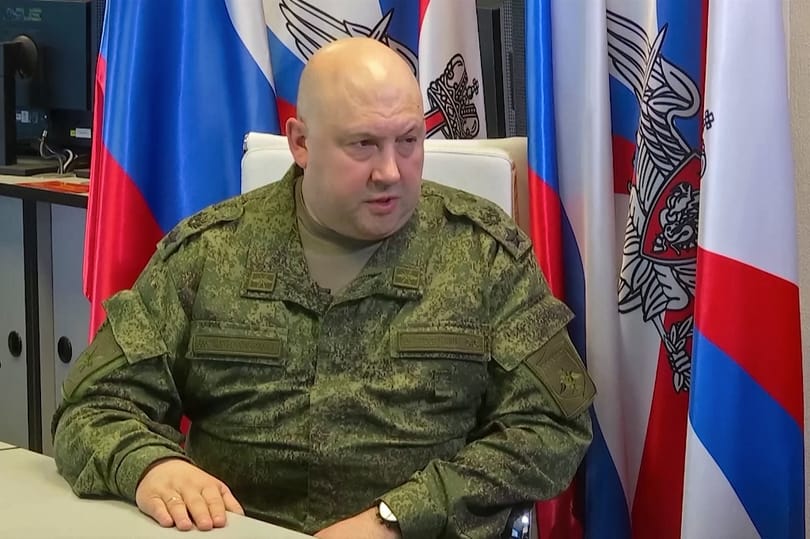A Duma védelmi bizottságának vezetője elmondta, azért nem beszélt Szurovikinnel, mert a tábornok pihen és nem elérhető