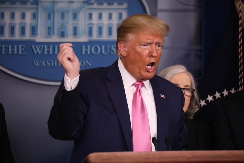 Az amerikaiak többsége szerint Trump jól kezeli a válságot