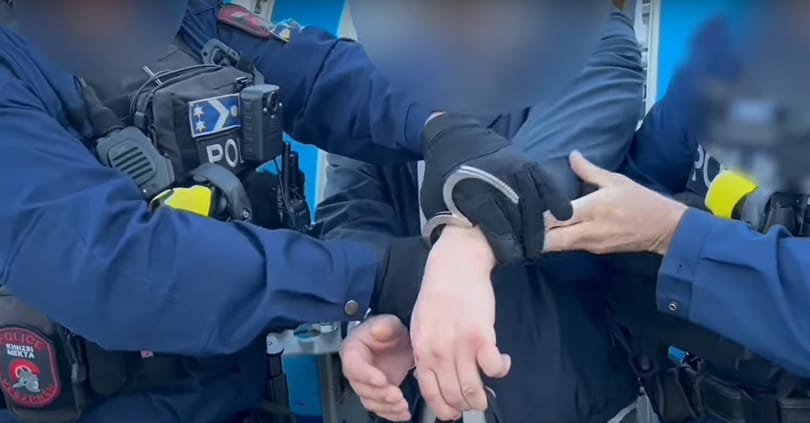 Harminchárom év után foghatták el a paloznaki plébános belga gyilkosát