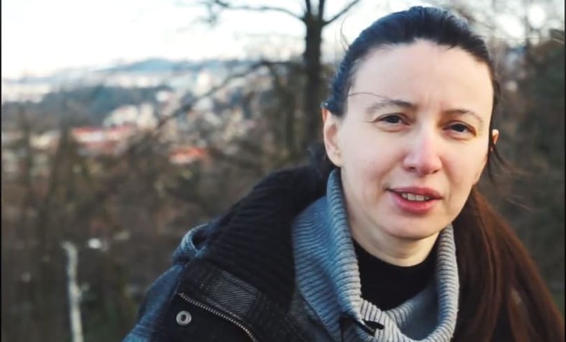 Videóban üzen a Tusnádfürdőn megrángatott nő, a Fidesz elleni szavazásra buzdít