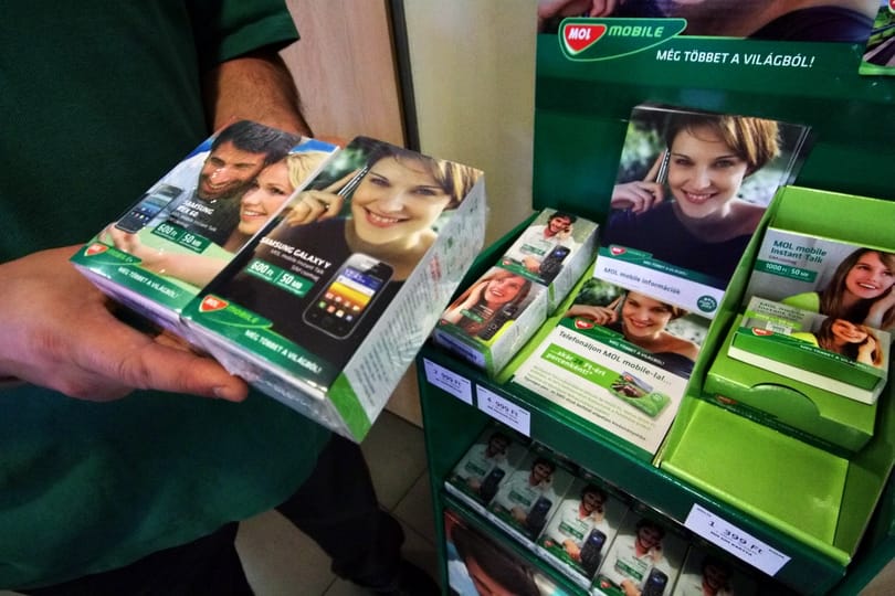 Mol-mobil: Kellett valami a cigi helyére?