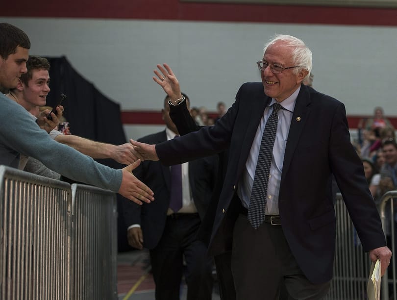 Lemond a demokraták Clinton-párti elnöke
