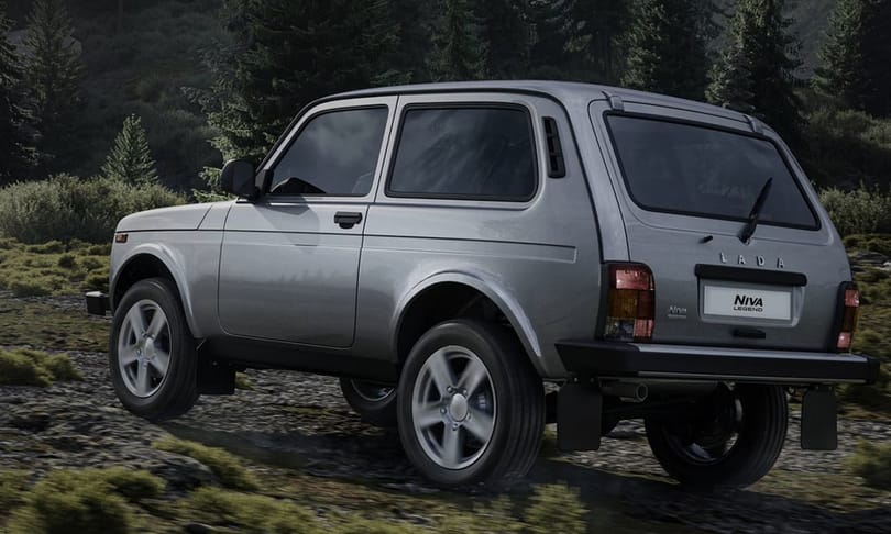 122 lóerős sportos csúcsmodell jön a 45 éves Lada Nivából