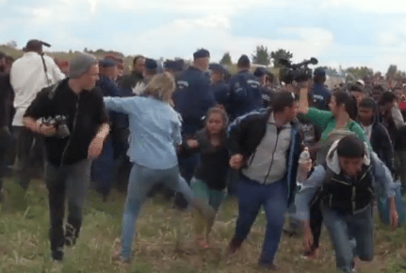 Az MTV-nél is dolgozott a menekülteket rugdosó operatőr