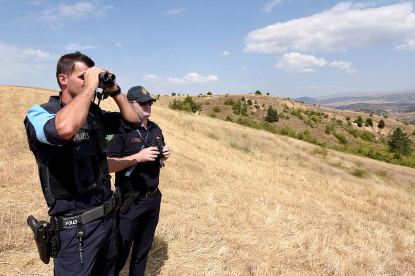 Spiegel: Bajban a Frontex vezetője