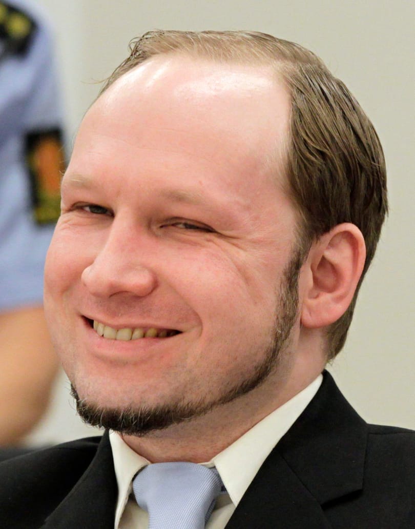 Döntött az ügyészség: Breivik őrült, elmegyógyintézetbe küldenék