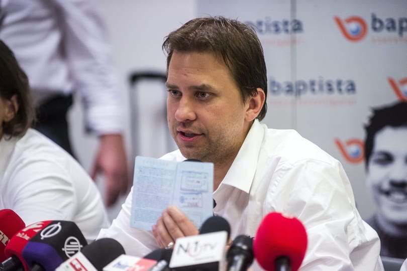 Tóásó Előd nem hagyja ott a tanítást a Hír Tv miatt