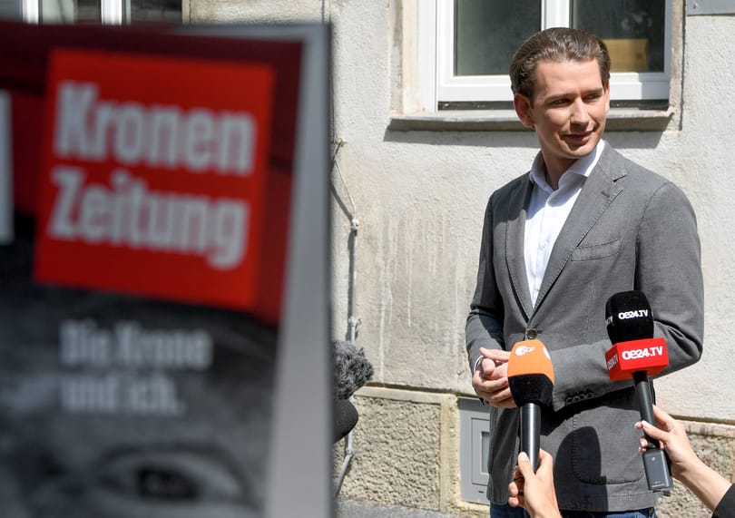 Nyolc hónap felfüggesztett börtönre ítélték Sebastian Kurz volt osztrák kancellárt