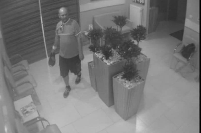 Óbudai irodából lopott mobilt ez a férfi