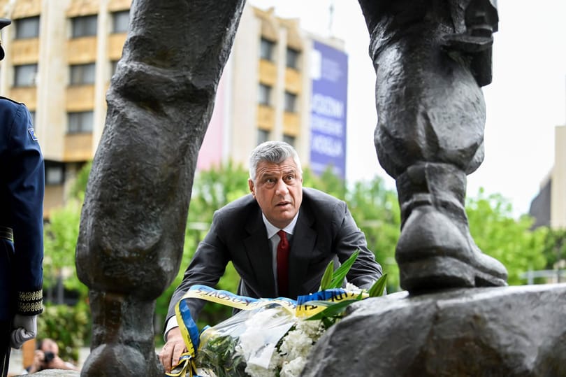Háborús múltja utolérte a koszovói elnököt, már nem is akar politikus lenni