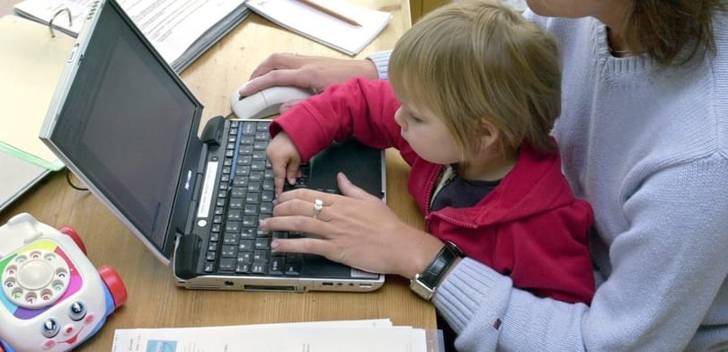 Már 3 millió forintnál is többet adna az állam új munkahelyekre