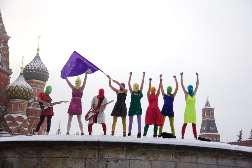 A Pussy Riot tagjai is eljönnek a Szigetre