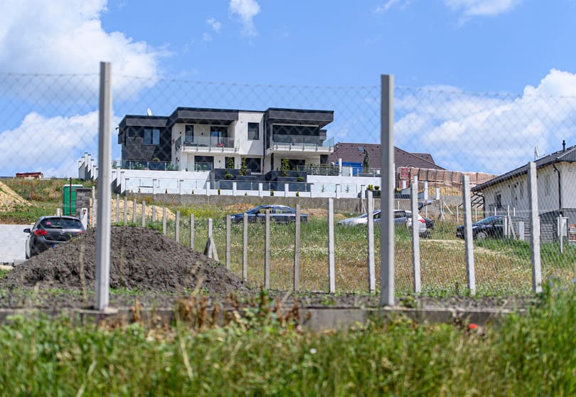 Most omlik az önkormányzatokra a rendszer, amely jogfosztottá tette őket 