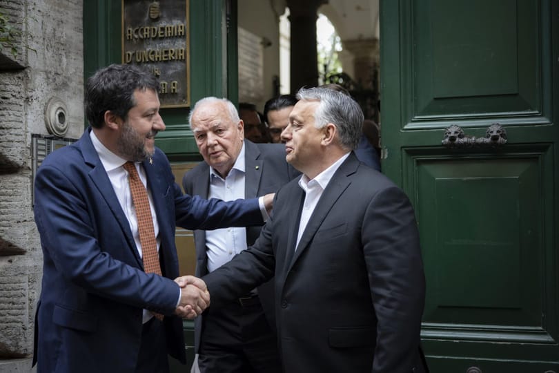 Salvini új pártcsaládot akar Orbánnal, Navracsics viszont a Néppárthoz közeledne