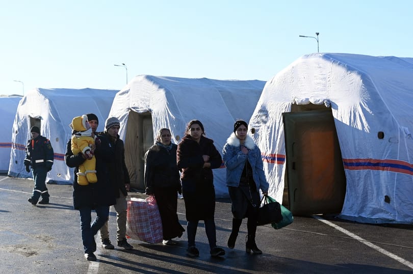 A szakadárok Ukrajnát vádolják azzal, hogy támadásra készülnek, Putyin várja a „menekülteket”