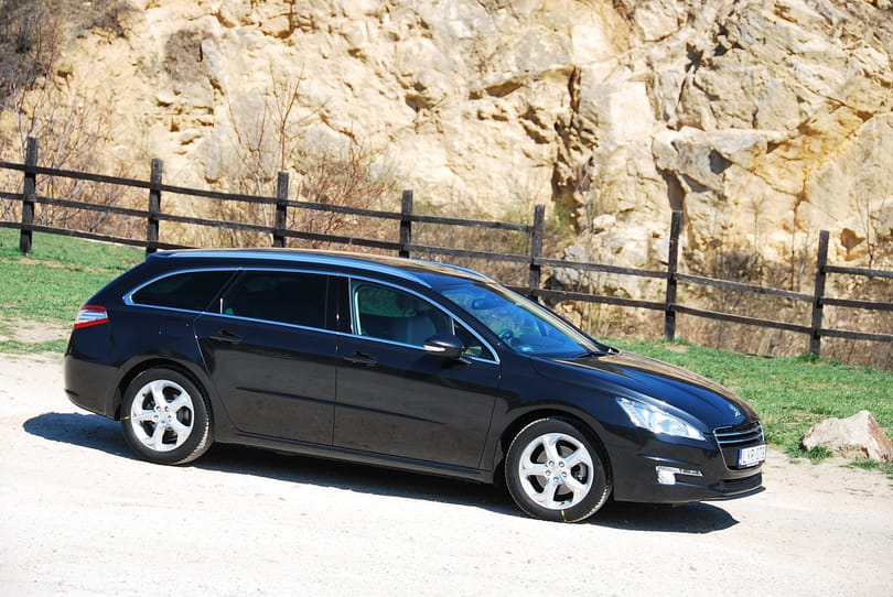 Peugeot 508 SW teszt: mindent benyel