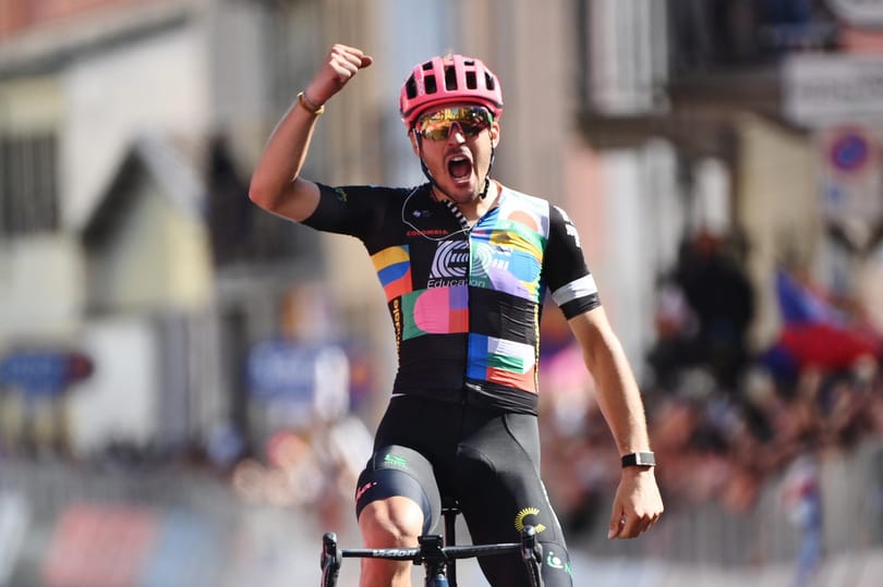 Alberto Bettiol szökésből nyerte a Giro d’Italia 18. szakaszát, Valter Attila tartja a helyét